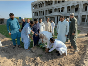 move eye (3264 x 2448 px) (15)